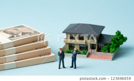 House model, businessman, money 123696859