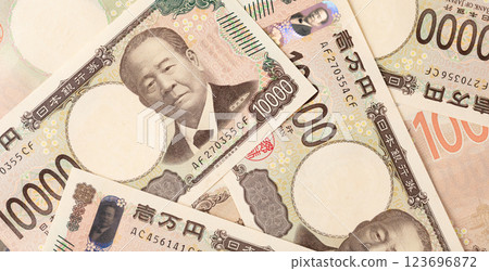 錢10,000日元紙幣 錢10,000日元紙幣 123696872