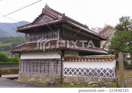Babasaki Tower at the Tsuwano Castle ruins Babasaki Tower at the Tsuwano Castle ruins 123698185