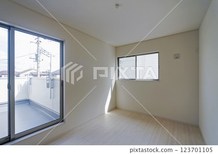 Private room with balcony 123701105