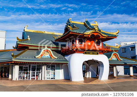 Odakyu Katase Enoshima Station building 123701106