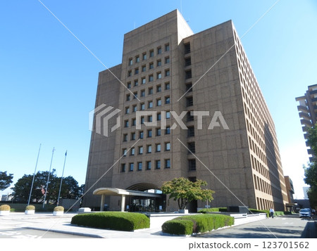 Tokushima Prefectural Office, Tokushima City, Tokushima Prefecture Tokushima Prefectural Office, Tokushima City, Tokushima Prefecture 123701562