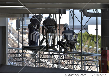 工地：鷹架工人拆除鷹架 123707754