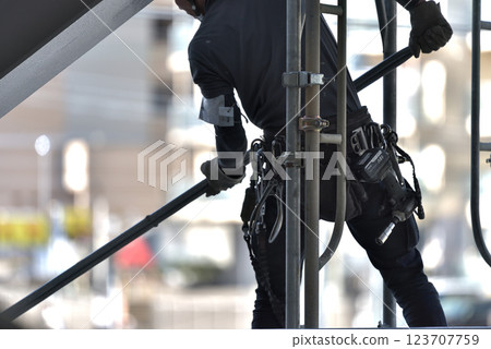 工地：鷹架工人拆除鷹架 123707759