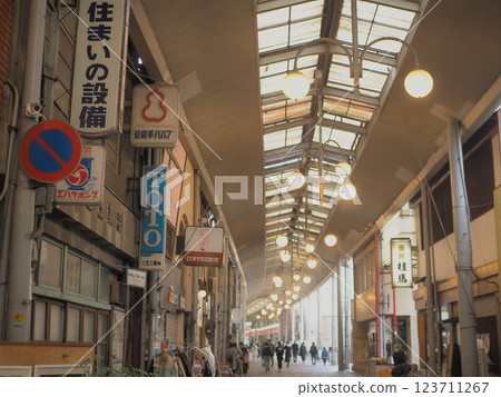 Onomichi's shopping arcade 123711267