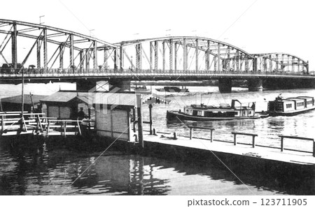 Old photo, 1918-1923, Tokyo, Ryogoku Bridge and Sumida River Old photo, 1918-1923, Tokyo, Ryogoku Bridge and Sumida River 123711905