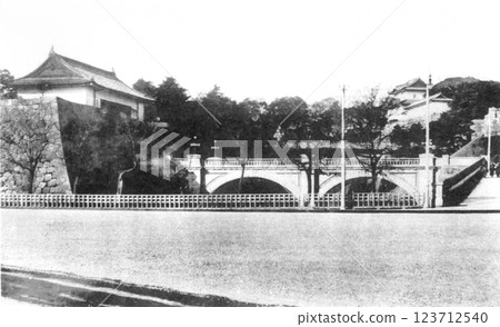 Old photo, 1918-1923, Tokyo, Imperial Palace Outer Gardens, Main Gate Stone Bridge 123712540