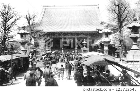 Old photo, 1918-1923, Main Hall of Sensoji Temple, Tokyo 123712545