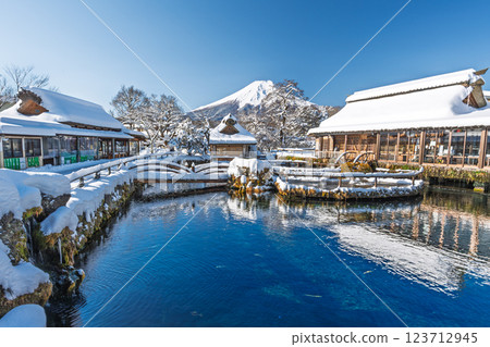 Oshino Hakkai Mt. Fuji snow scene 123712945