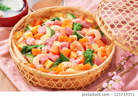 春季散壽司 - 適合女兒節和其他慶祝活動 123713351