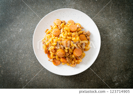 macaroni sausage and minced pork 123714905