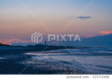 [Shizuoka Prefecture] Nakatajima Sand Dunes before dawn 123715696