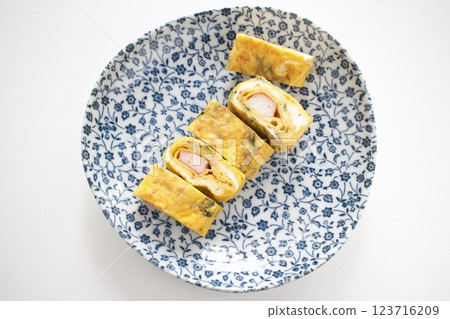 Crabstick egg roll 123716209