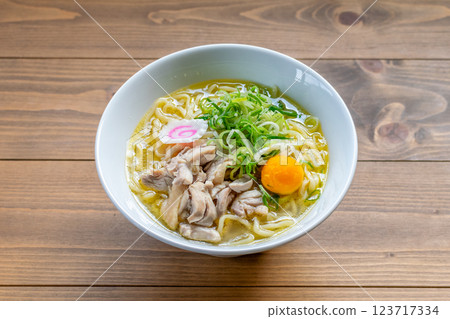 Yamagata Chinese noodles with chicken 123717334