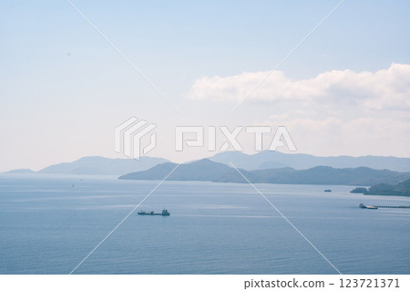 Beautiful sea seen on an Indonesian island Beautiful sea seen on an Indonesian island 123721371