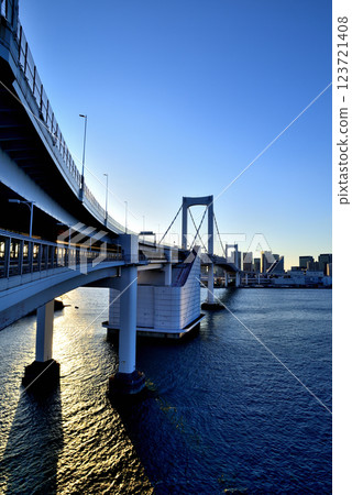 Rainbow Bridge and the scenery of Ariake, Harumi, and Shibaura as seen from the Rainbow Bridge North Route Promenade Rainbow Bridge and the scenery of Ariake, Harumi, and Shibaura as seen from the Rainbow Bridge North Route Promenade 123721408