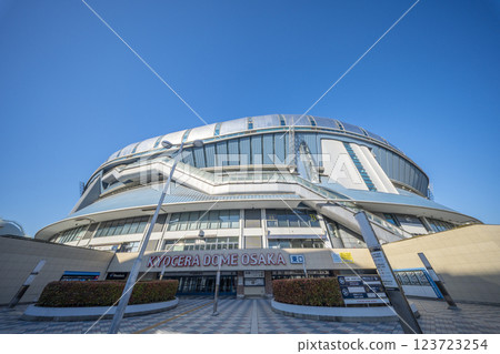 晴天的大阪京瓷巨蛋東門（大阪巨蛋） 123723254