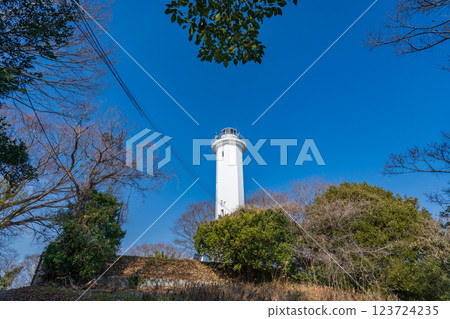 The white Ako Misaki Lighthouse stands on a hilltop in Ako Misaki Onsen, Ako City, Hyogo Prefecture 123724235