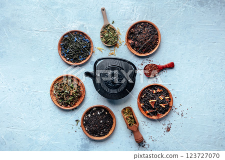 Loose tea leaves. Black, green, white tea, Roiboos and others 123727070
