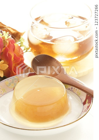 琵琶果凍和大麥茶 琵琶果凍和大麥茶 123727266
