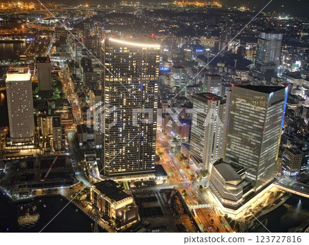 Night view of Yokohama 123727816