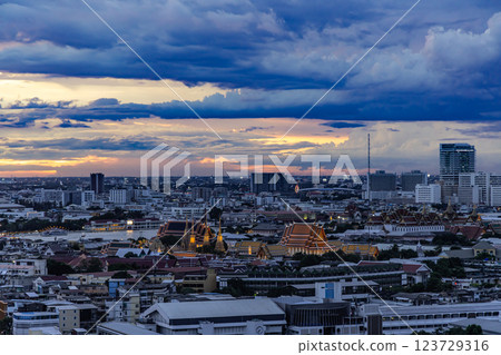 Bangkok twilight Bangkok twilight 123729316