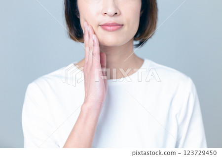 Middle women skin care image 123729450