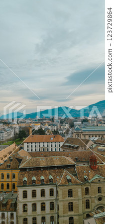 Aerial view to the Geneva old city 123729864