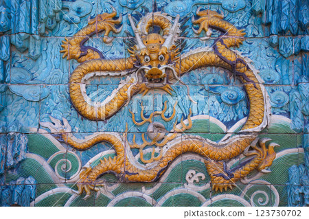 紫禁城龍 123730702