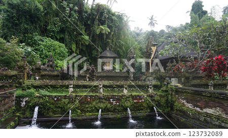 Pura Gunung Kawi Sebatu Gianyar temple in Ubud, Bali, Indonesia Pura Gunung Kawi Sebatu Gianyar temple in Ubud, Bali, Indonesia 123732089
