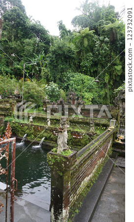 Pura Gunung Kawi Sebatu Gianyar temple in Ubud, Bali, Indonesia Pura Gunung Kawi Sebatu Gianyar temple in Ubud, Bali, Indonesia 123732091