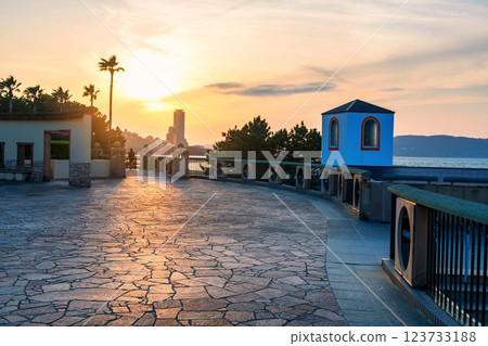 man walk exercise at Momochi Seaside Park at sunset, Fukuoka 123733188