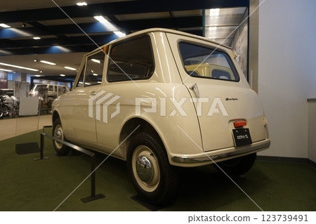 SUZUKI Suzulight Fronte TLA (1962) Grand Prix entry vehicle, rear view 123739491