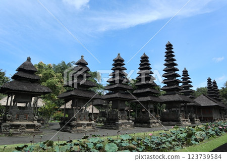 峇裡島的塔曼阿雲寺 峇裡島的塔曼阿雲寺 123739584
