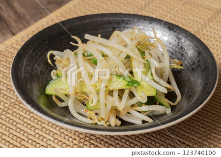 Bean sprout and cucumber namul 123740100