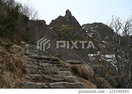 挪威,羅弗敦群島,斯沃爾韋爾蓋特 (Svolvaer Gäiter) 健行路線 挪威,羅弗敦群島,斯沃爾韋爾蓋特 (Svolvaer Gäiter) 健行路線 123740493