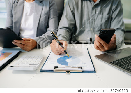 Business project team working together at meeting room at office. 123740523