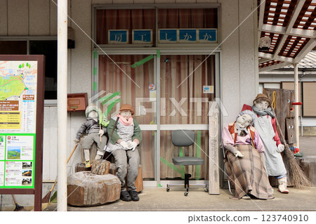 Spring scenery of scarecrow village 123740910