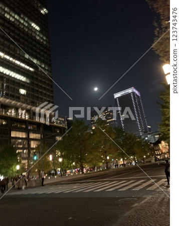 建築物夜景 123743476