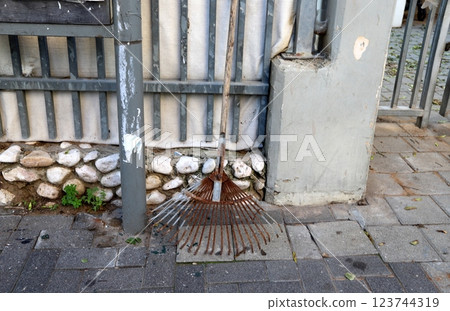 hand tools for wet cleaning of premises hand tools for wet cleaning of premises 123744319