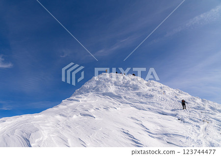 Mt. Tanigawa and Tomano-mimi in the harsh winter Mt. Tanigawa and Tomano-mimi in the harsh winter 123744477