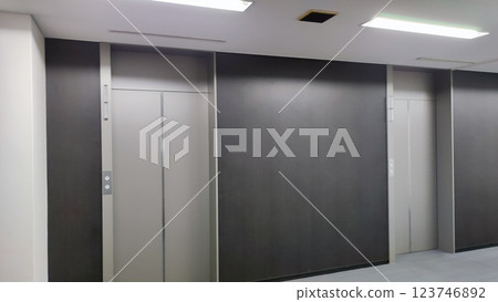 elevator elevator 123746892