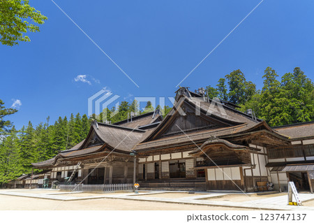 Kongobu-ji Temple, Koyasan, Main Hall, Large Entrance Kongobu-ji Temple, Koyasan, Main Hall, Large Entrance 123747137