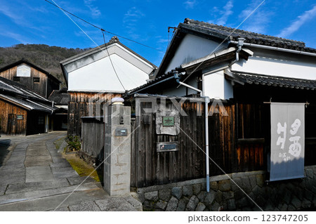 香川小豆島小鄉：醬油釀造廠林立的街道 123747205