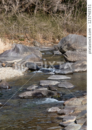 Winter scenery of the upper reaches of the Naka River in Tochigi Prefecture Winter scenery of the upper reaches of the Naka River in Tochigi Prefecture 123748551