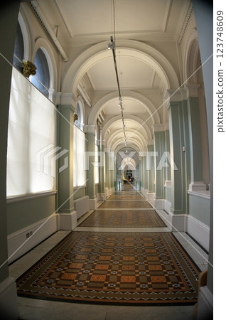 Beautiful arched passageway at the National Museum of Scotland 123748609