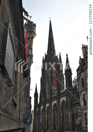 St Giles' Cathedral in Edinburgh Old Town 123749254