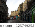 The cobblestone streets and townscape of Edinburgh's Old Town, reminiscent of the Middle Ages 123749258