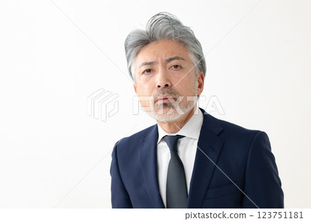 穿西裝的男士,商人,商人 穿西裝的男士,商人,商人 123751181