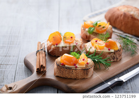 Kumquat bruschetta 123751199